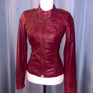 Danier Leather Jacket. Size 3XS LIKE NEW